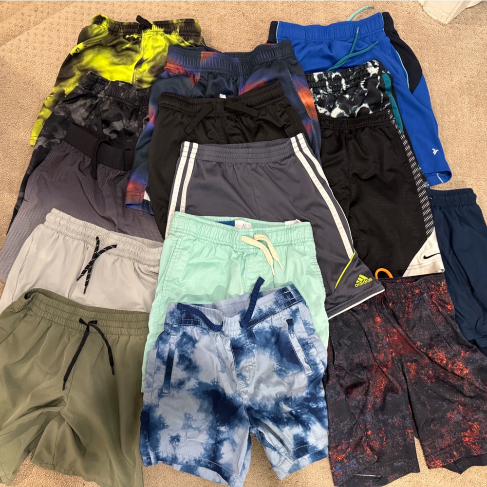 Bundle of boys shorts - size 6/7